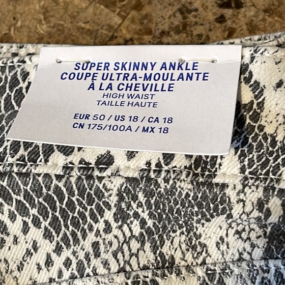 NWT HM Snakeprint Super Skinny Ankle ✨ - Picture 2 of 5